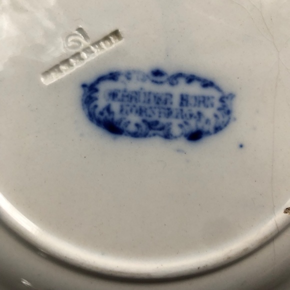 VINTAGE FLOW BLUE SAUCER PLATES - 2 - Picture 3 of 3